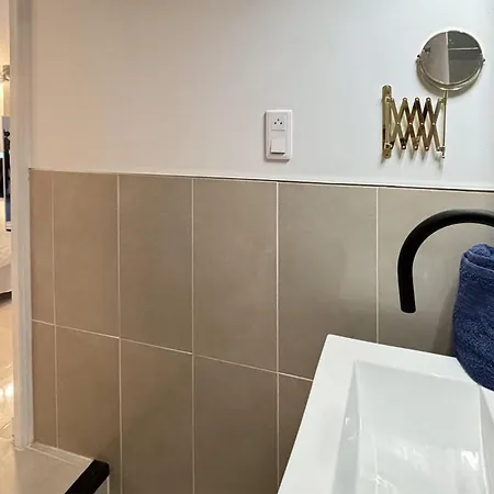 Stunning In Saint-raphael With Wifi Apartment *