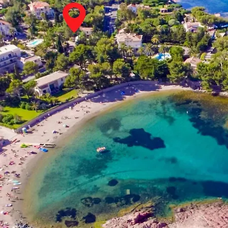 Stunning In Saint-raphael With Wifi Apartment *