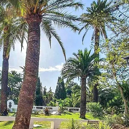 Stunning In Saint-raphael With Wifi Daire Saint-Raphaël